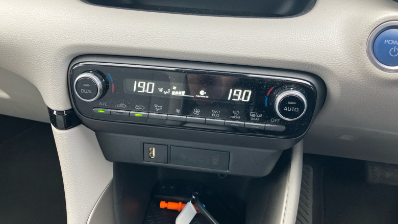 Toyota Yaris 1.5 Hybrid Excel 5dr CVT Hybrid Hatchback